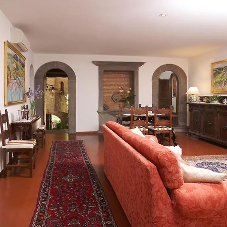 Apartment In B&B Del Giglio San Donato in Poggio Ngoại thất bức ảnh