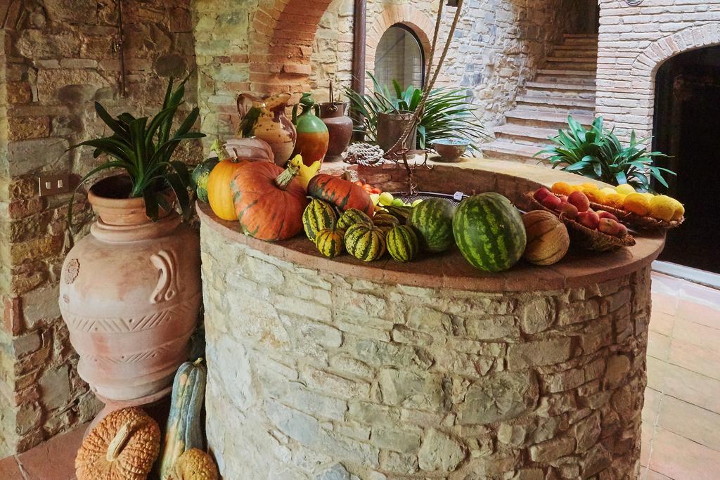 Apartment In B&B Del Giglio San Donato in Poggio Ngoại thất bức ảnh