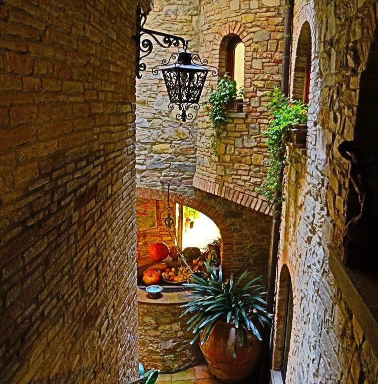 Apartment In B&B Del Giglio San Donato in Poggio Ngoại thất bức ảnh
